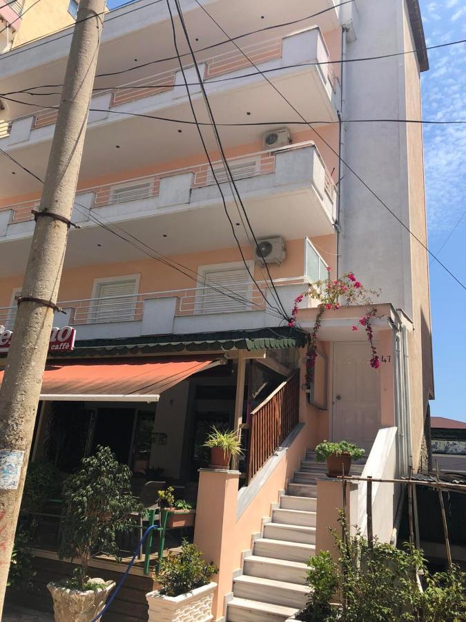 Christos Apartments Sarande Exterior photo